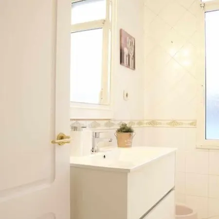 Cuntis Apartment